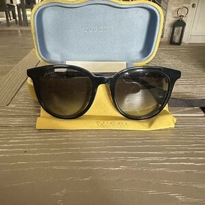 Gucci Black Sunglasses